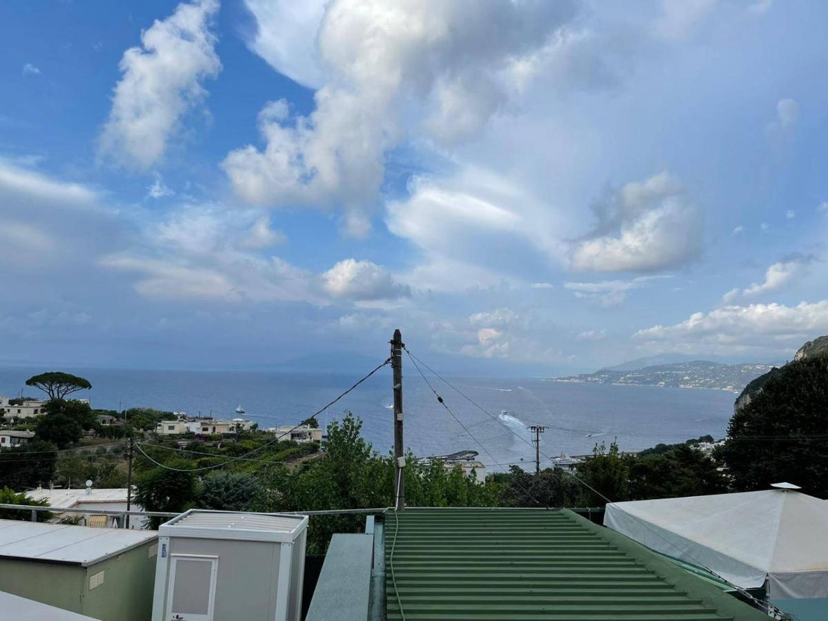 Quarto Superior com Cama de Casal ou 2 de Solteiro com Vista do Mar