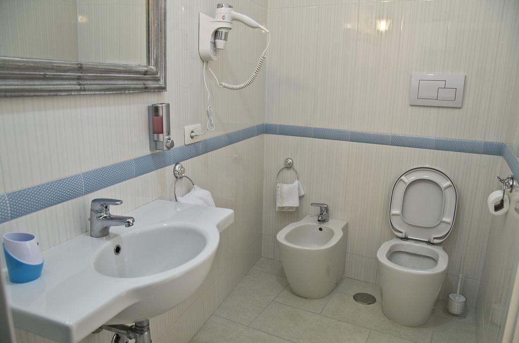 Quarto Duplo