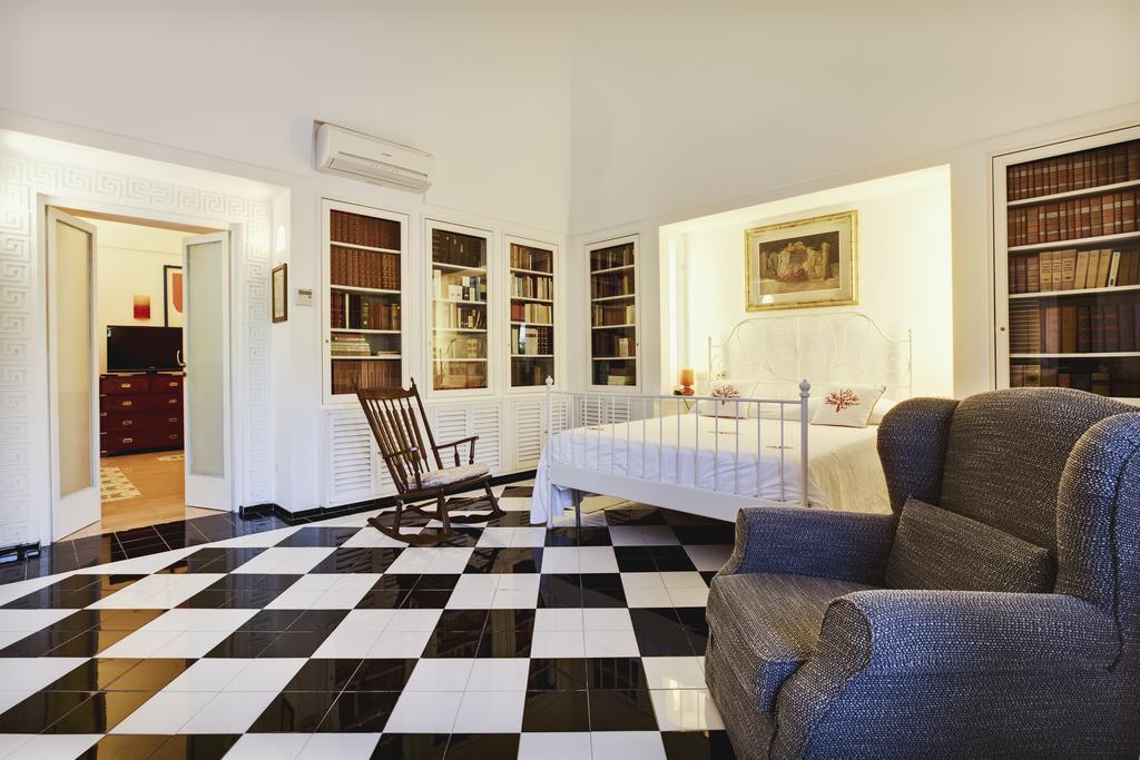 Quarto Duplo com Vista da Piscina