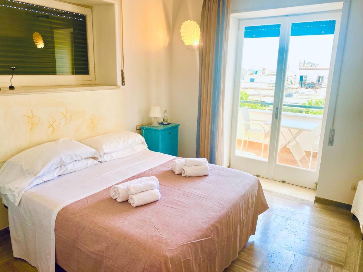 Deluxe Double Room with Balcony,1557174874:JPEG
