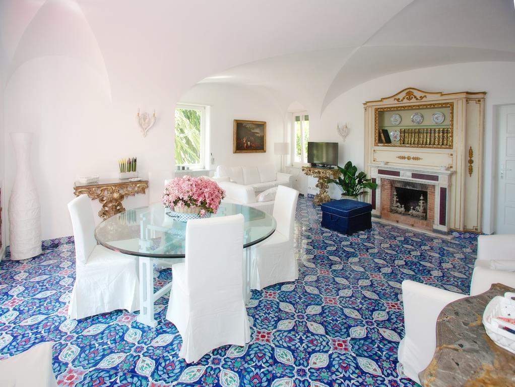 Deluxe Suite Sea View